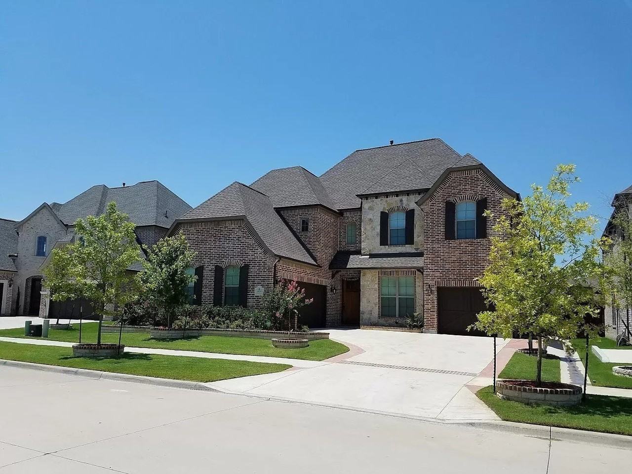 11035 Pershing Ln - Photo 4 of 40