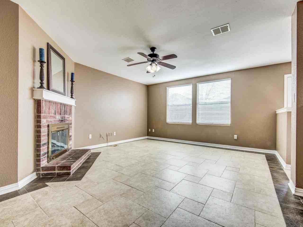 1600 Wynfield Dr - Photo 3 of 12