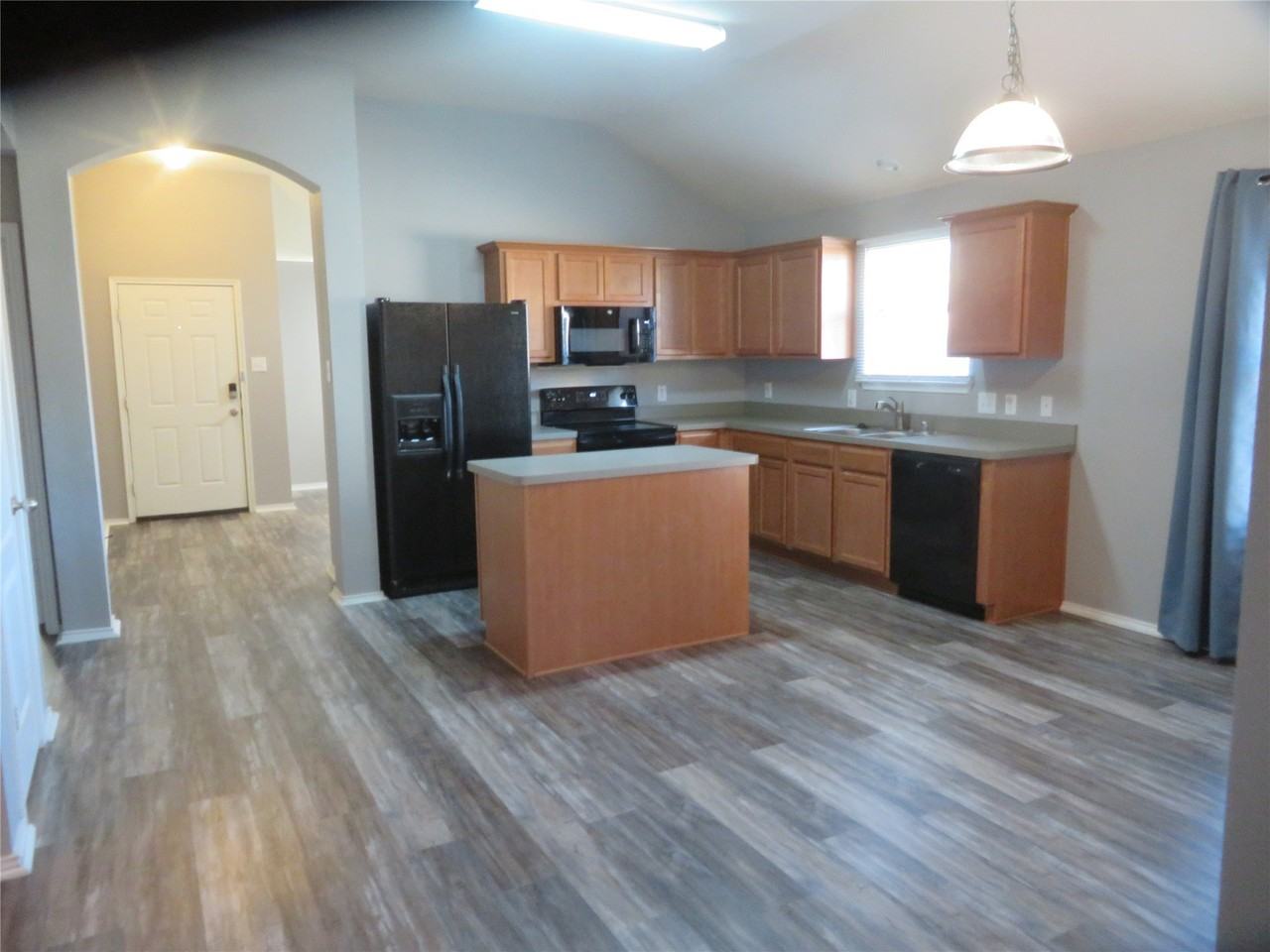 1861 Serena Dr - Photo 4 of 12