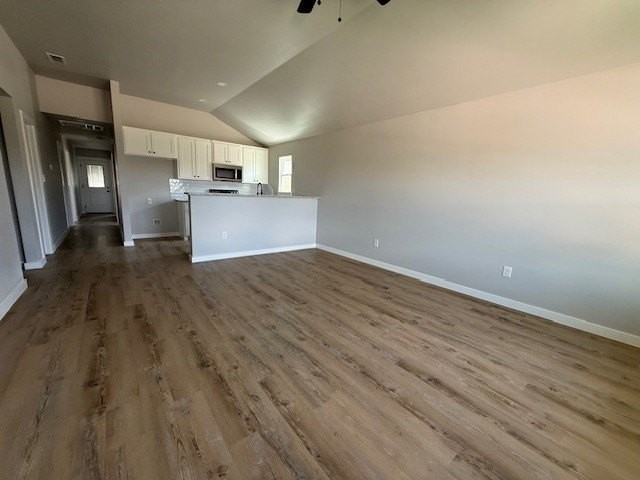 962 Minda St - Photo 4 of 16