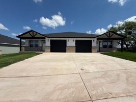 featured image of 966 Minda St