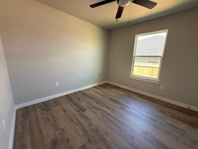 966 Minda St - Photo 7 of 16
