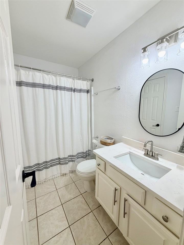 1603 Brentwood Dr - Photo 5 of 19