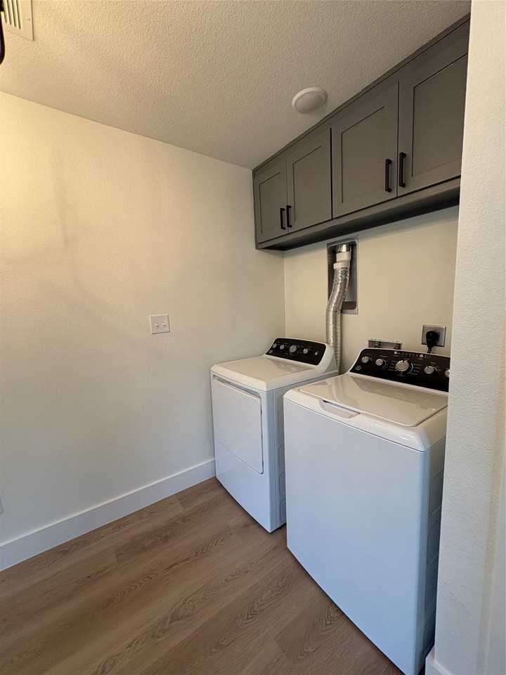 3927 Malcolm X Blvd - Photo 4 of 13
