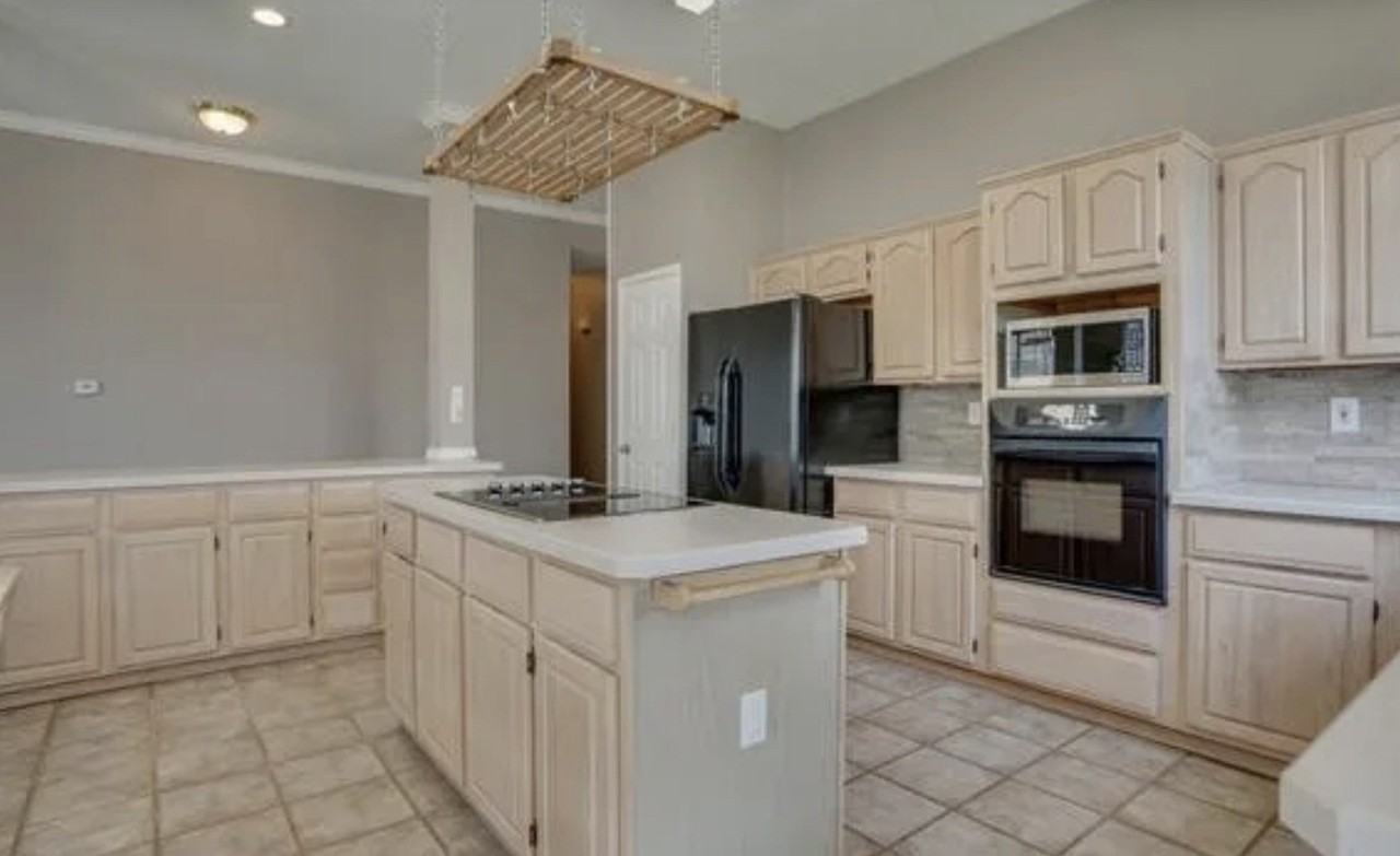5837 Poole Dr - Photo 4 of 26