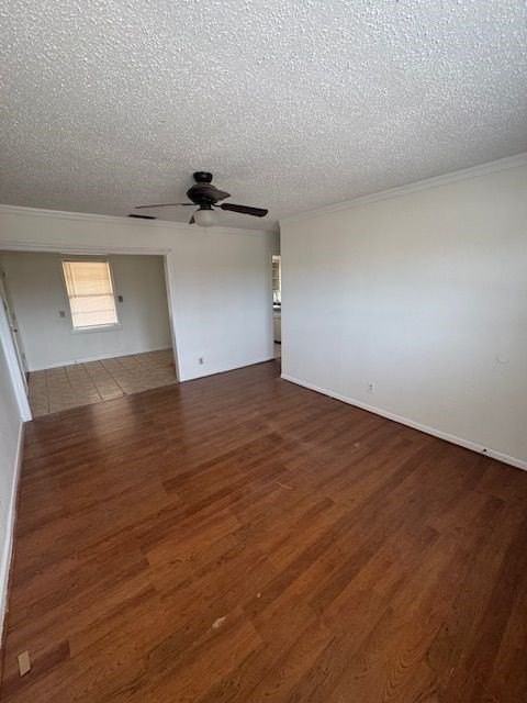 5368 Encino Rd - Photo 2 of 12