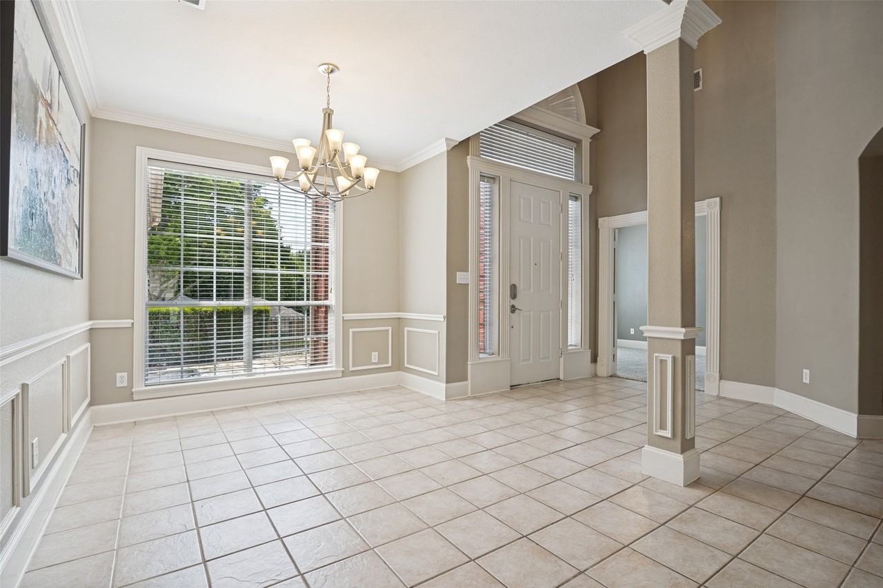 5805 Yacht Club Dr - Photo 3 of 24