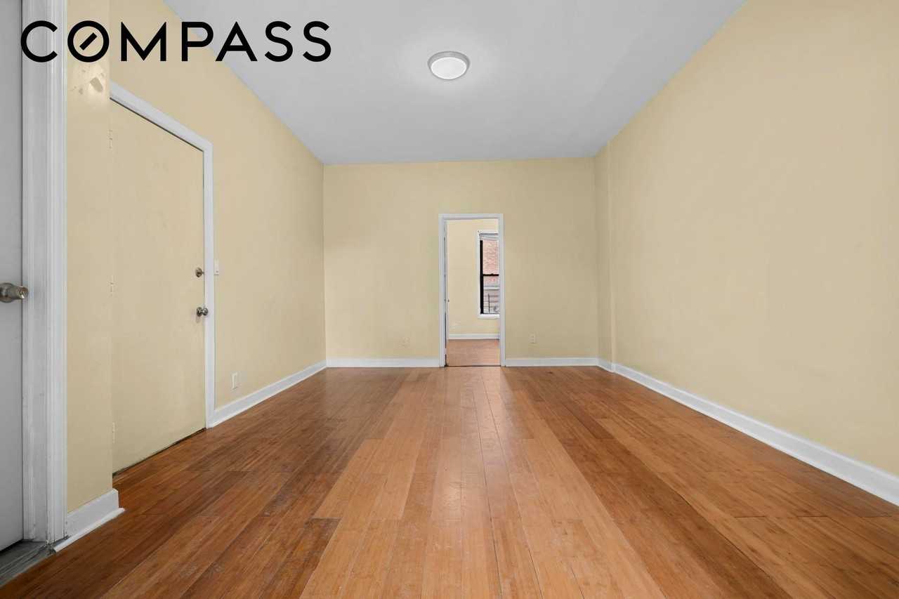 1328 Herkimer St #1 - Photo 4 of 9