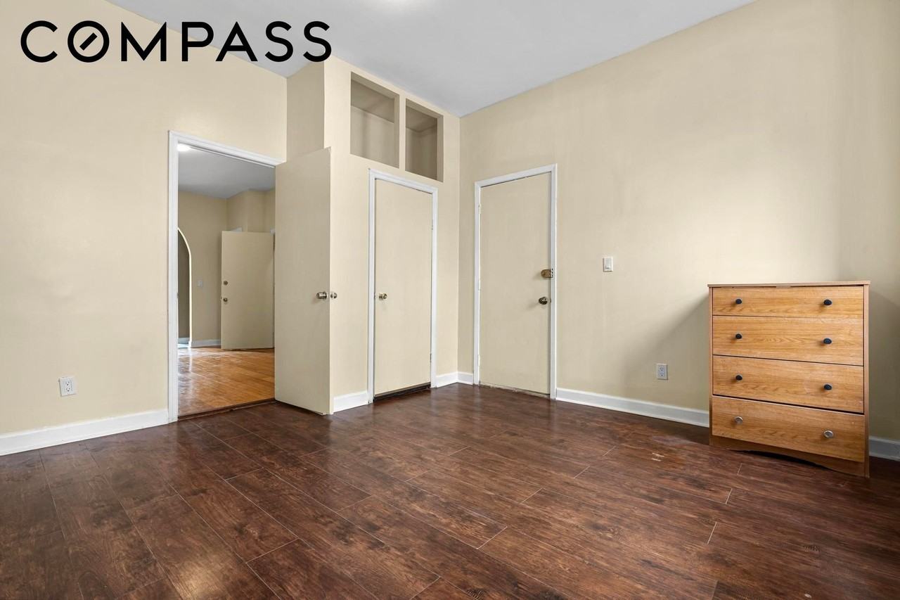 1328 Herkimer St #1 - Photo 5 of 9