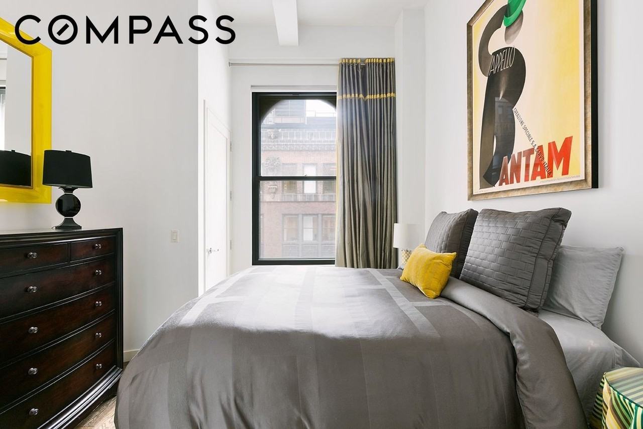11 E 36th St #802 - Photo 4 of 5