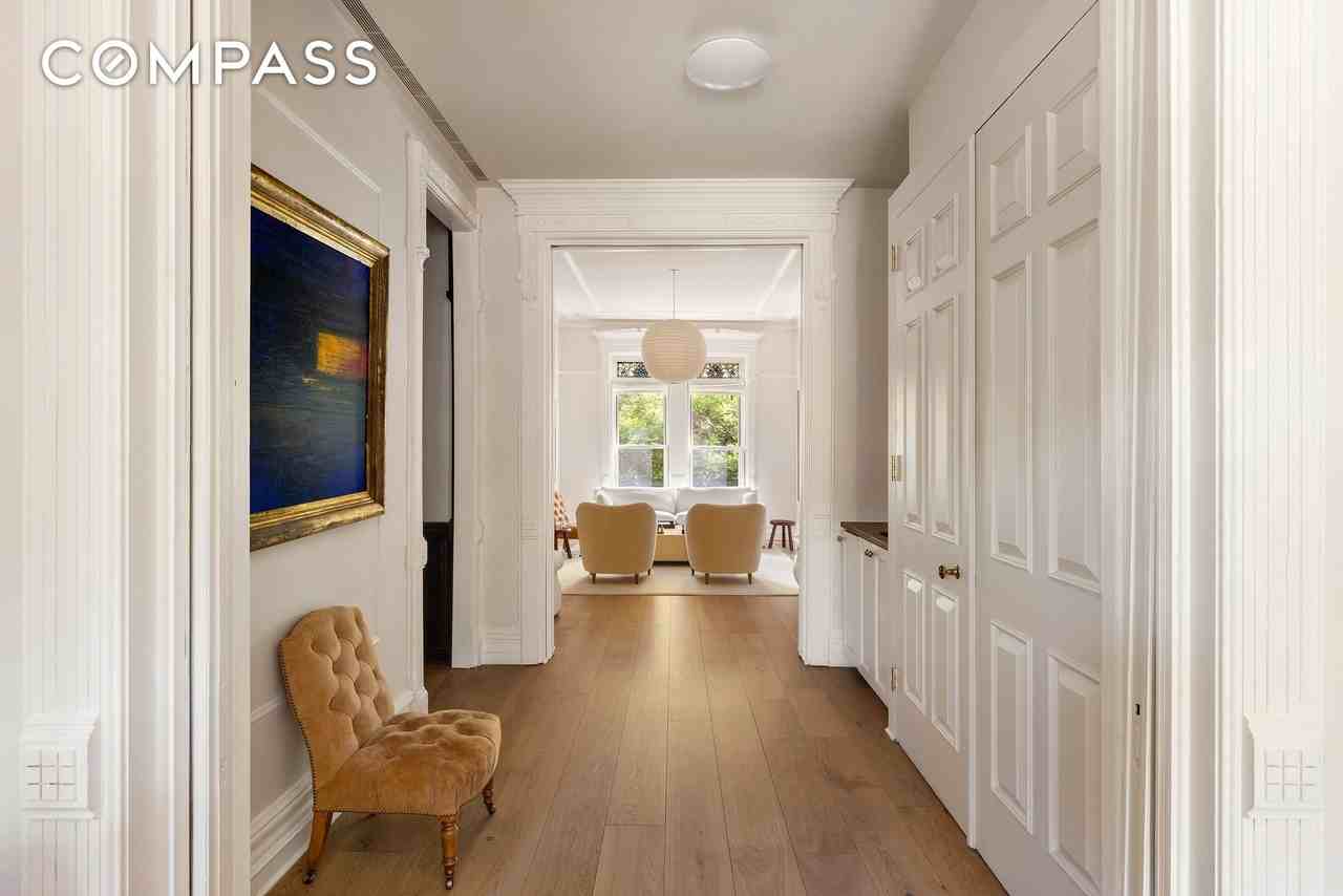 279 Jefferson Ave #TH - Photo 5 of 24