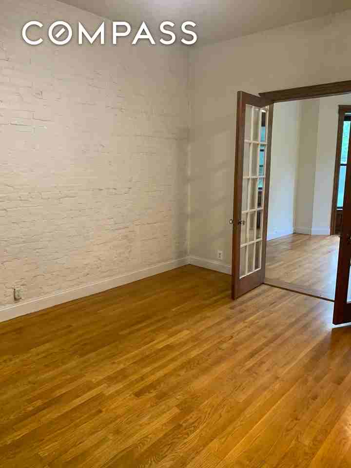 538 44th St #2 - Photo 5 of 5