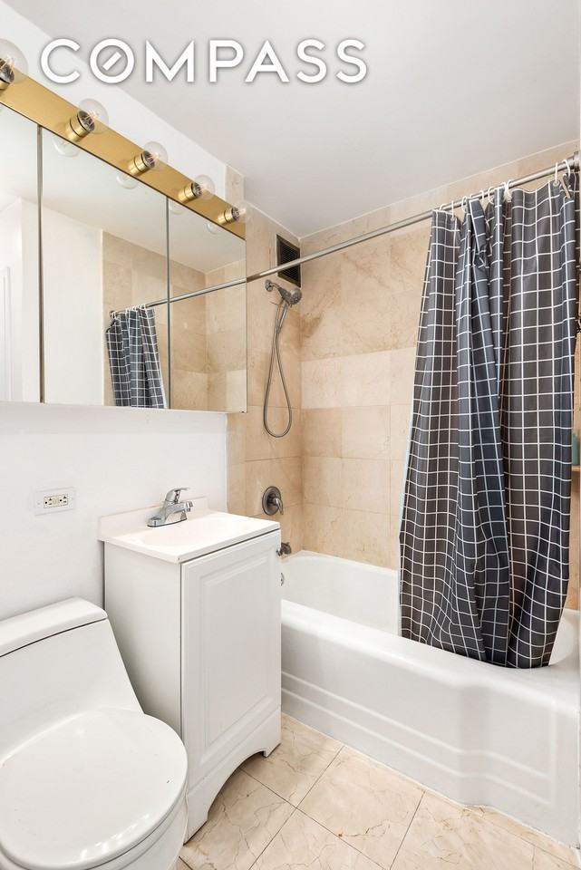 420 E 64th St #W1K - Photo 5 of 5