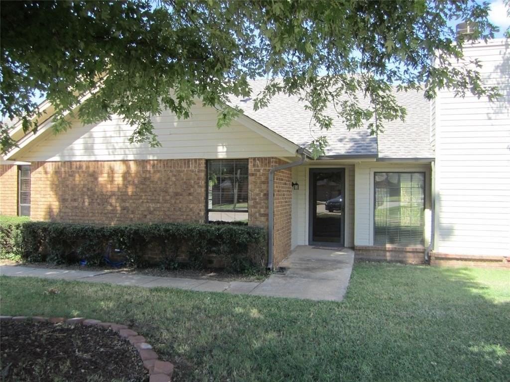 4721 Persimmon Ct - Photo 3 of 12