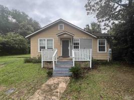 featured image of 3104 W Gadsden St