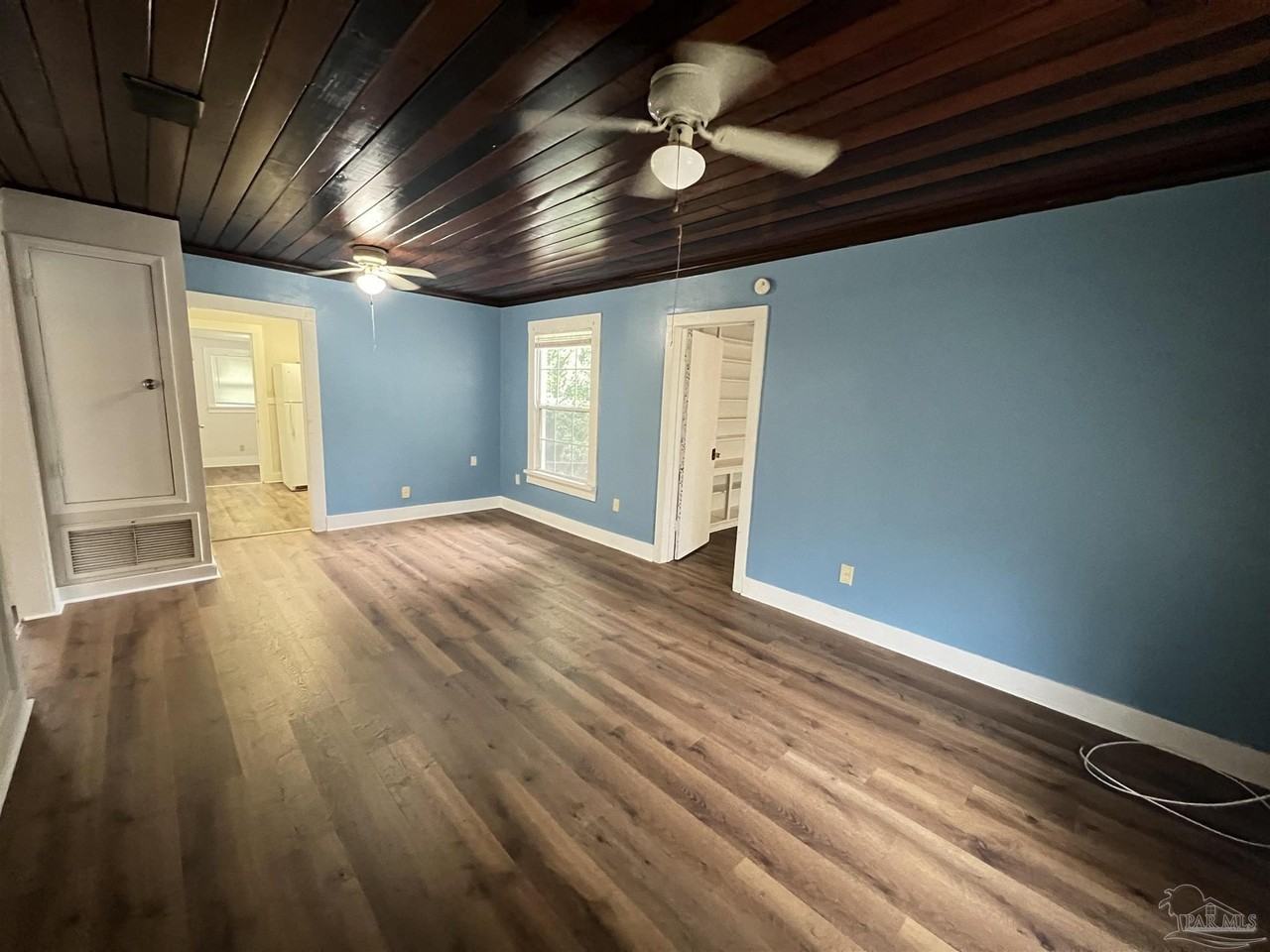 3104 W Gadsden St - Photo 2 of 20