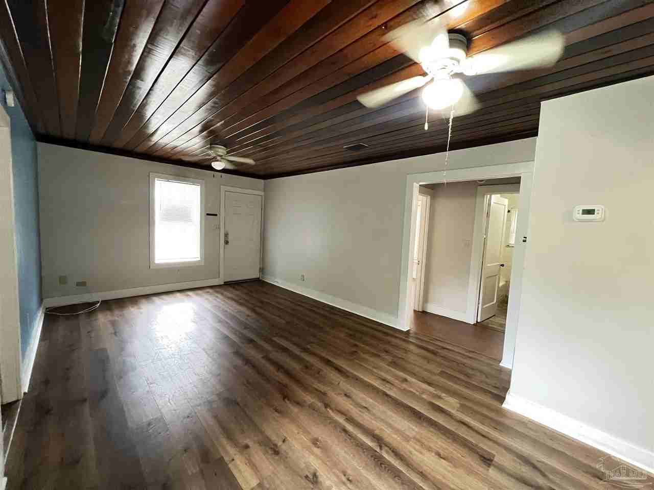 3104 W Gadsden St - Photo 3 of 20