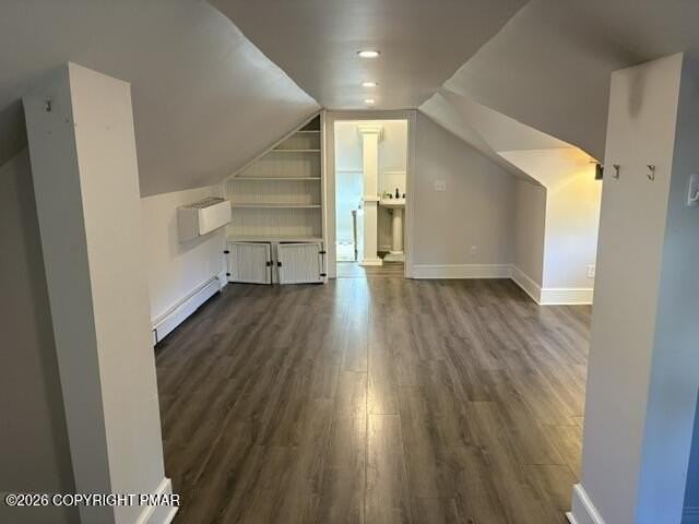531 Queen St - Photo 5 of 24