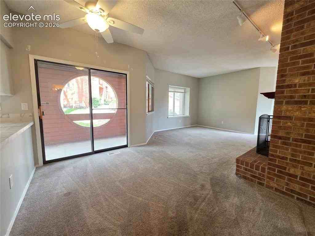 5014 Sunsuite Trl - Photo 3 of 15