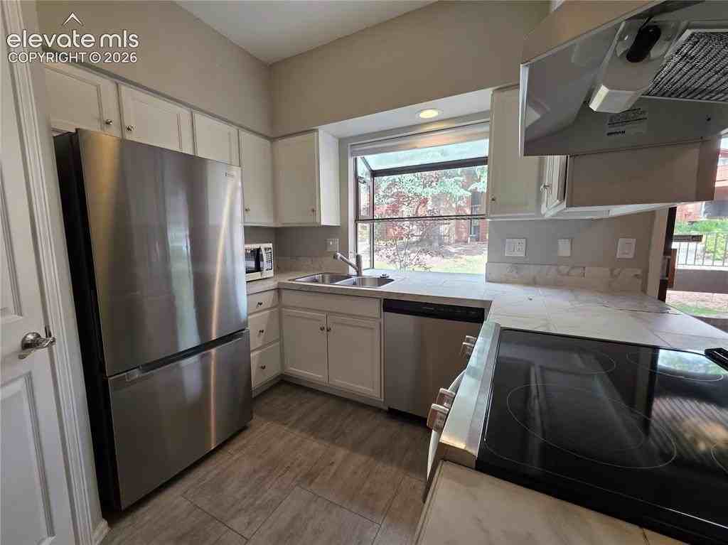 5014 Sunsuite Trl - Photo 4 of 15