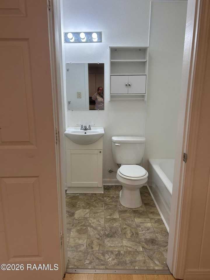 203 Armand St - Photo 7 of 7