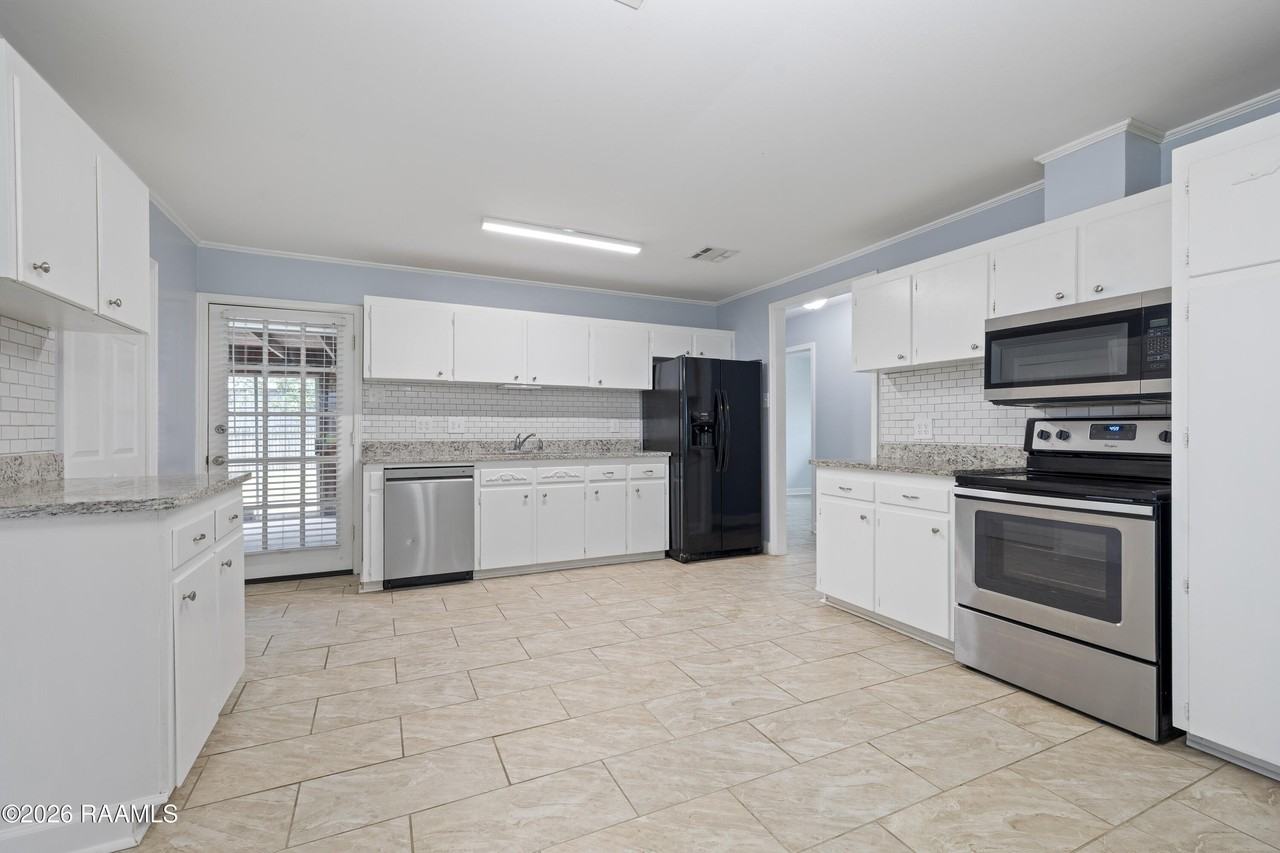 119 Gordon Crocket Dr - Photo 6 of 21