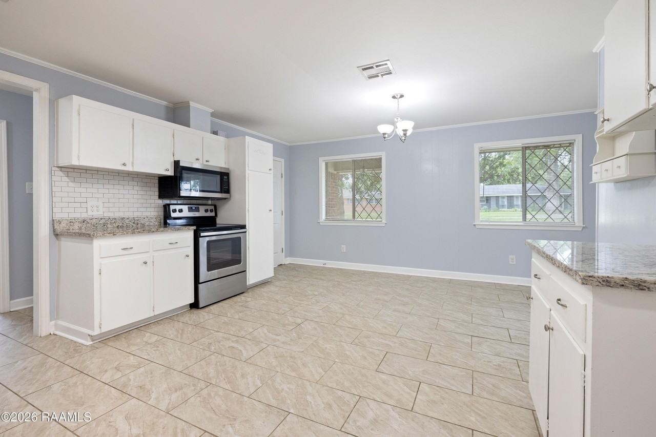 119 Gordon Crocket Dr - Photo 7 of 21