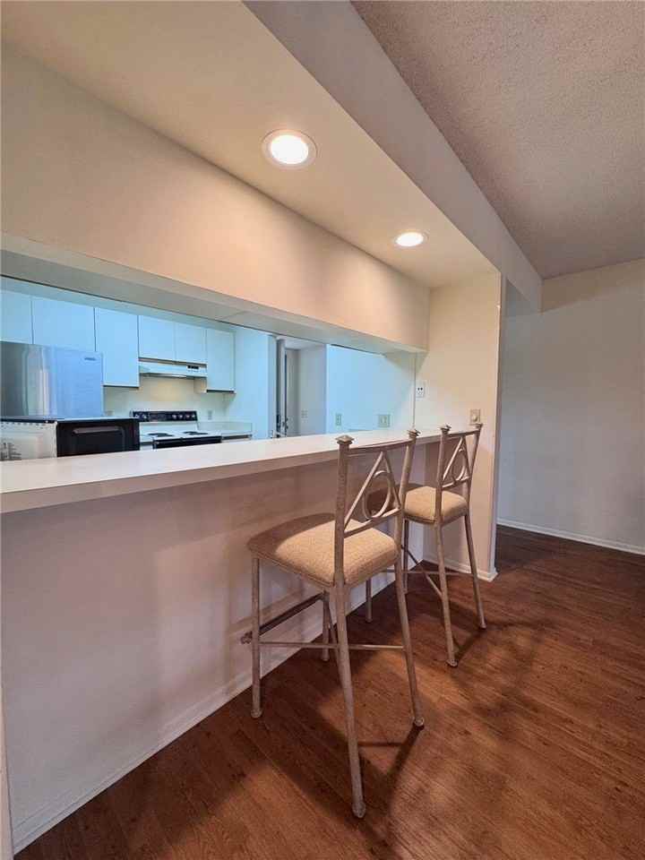 37 Plantation Dr #206 - Photo 6 of 33