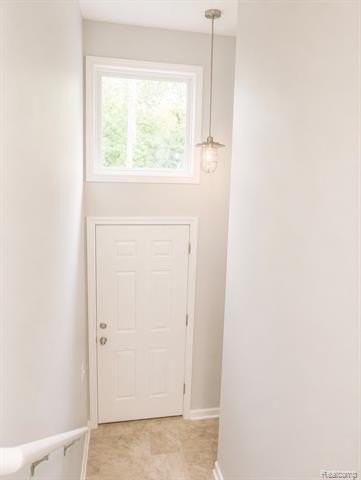 211 Hacker St - Photo 3 of 26