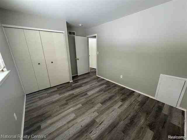30824 Greater Mack Ave - Photo 5 of 8