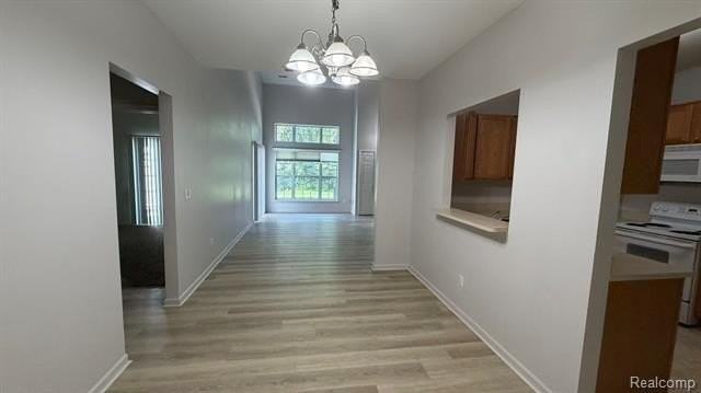 9107 Addington Dr - Photo 5 of 19