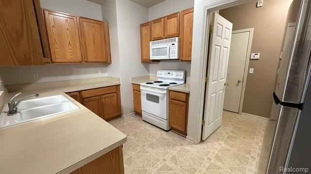 9107 Addington Dr - Photo 6 of 19