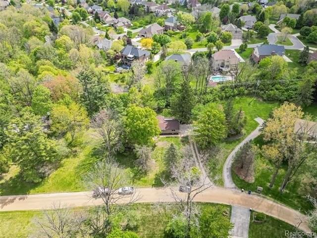 7580 Thornwood St - Photo 5 of 50