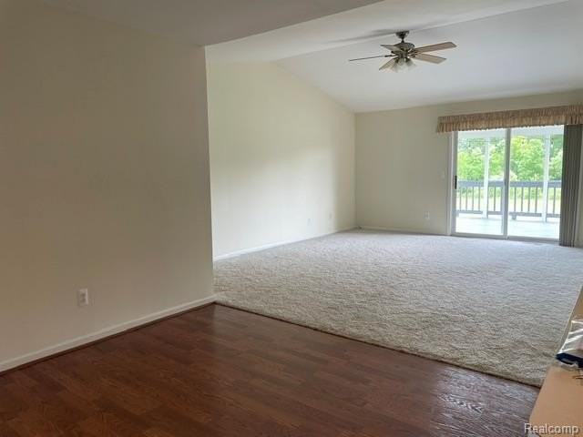 11000 Hayes St - Photo 2 of 24