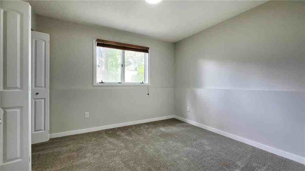 512 Nelson Ct - Photo 5 of 40
