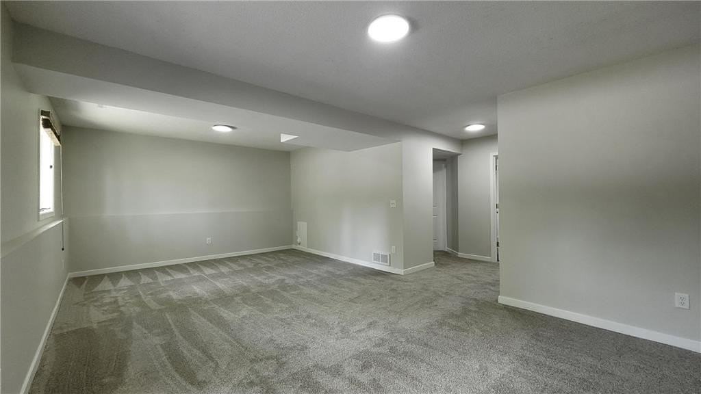 512 Nelson Ct - Photo 7 of 40