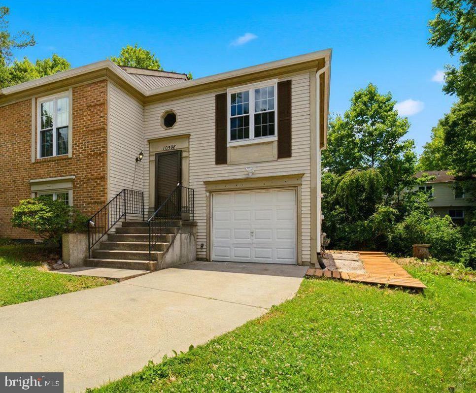 10598 Reeds Landing Cir - Photo 2 of 37