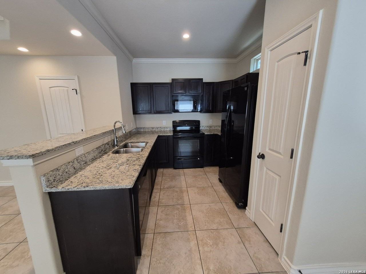6950 Lakeview Dr #102 - Photo 7 of 28