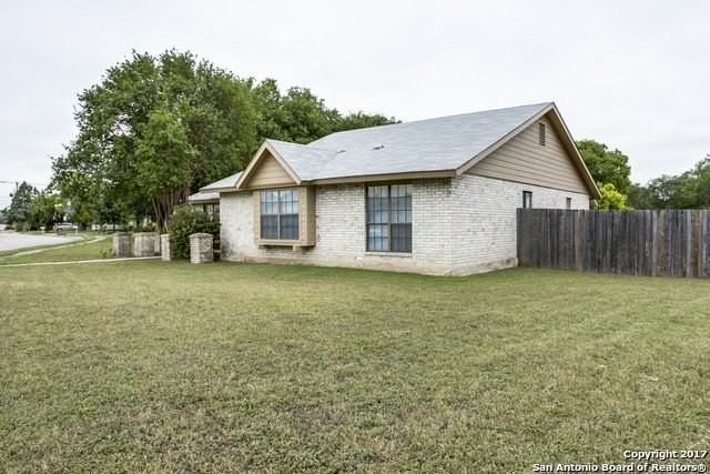 4717 Oakfield Way - Photo 2 of 28