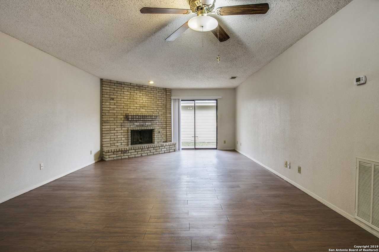 4717 Oakfield Way - Photo 6 of 28