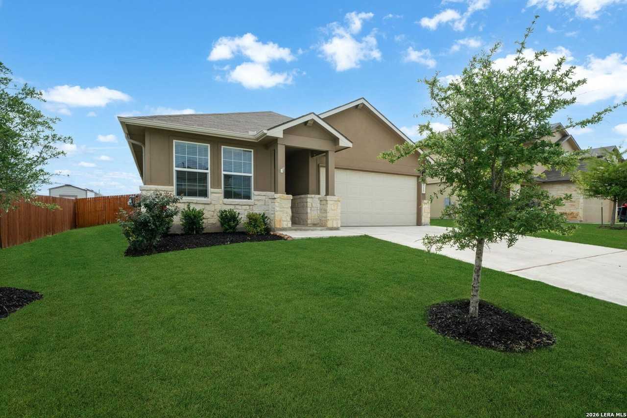 515 Diamond Shls - Photo 3 of 39