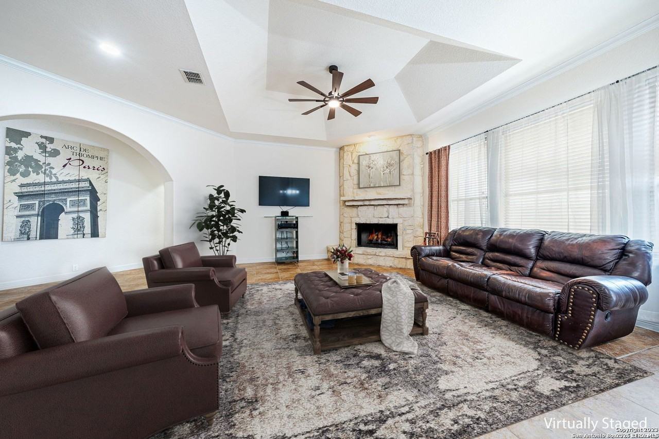 16014 Huebner Blf - Photo 6 of 34