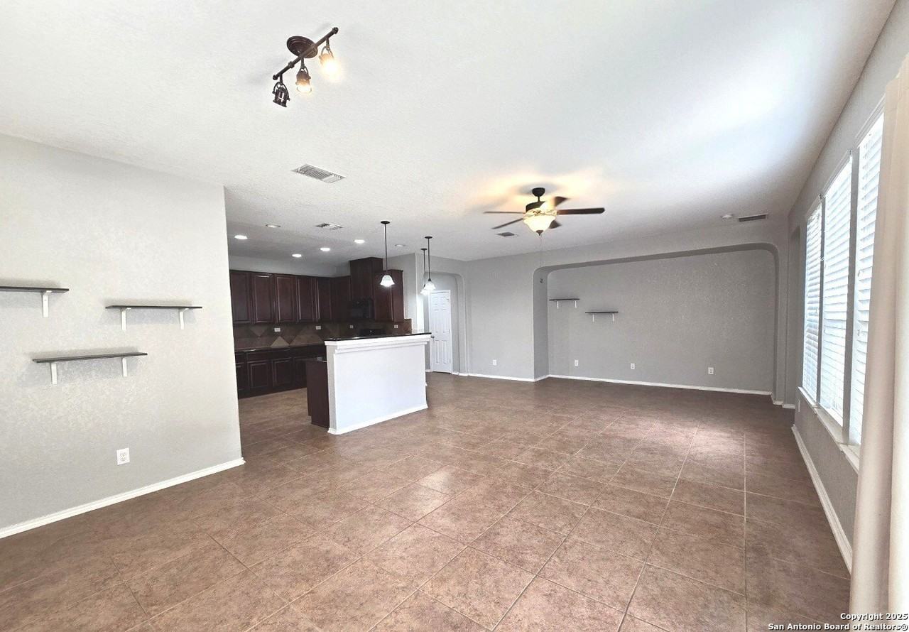 4526 Bexley Trl - Photo 4 of 13