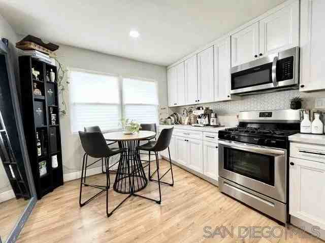 6082 Rock St - Photo 5 of 10