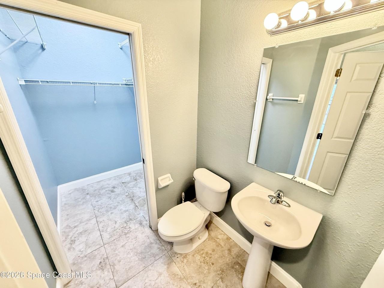 7968 Evelyn Ct - Photo 7 of 49