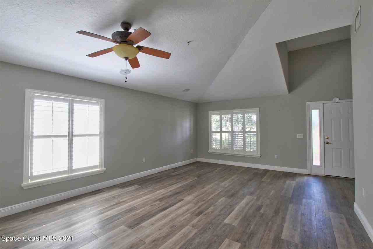 2906 Mondavi Dr - Photo 2 of 19