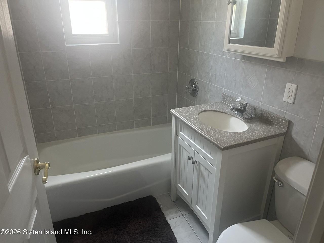 89 Bard Ave - Photo 6 of 14