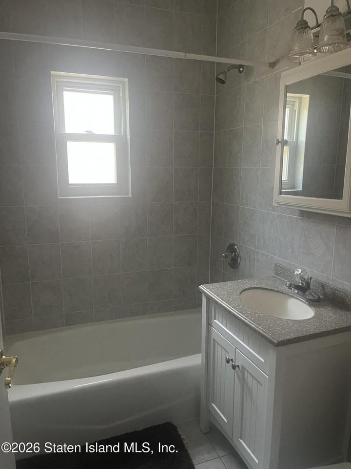 89 Bard Ave - Photo 7 of 14
