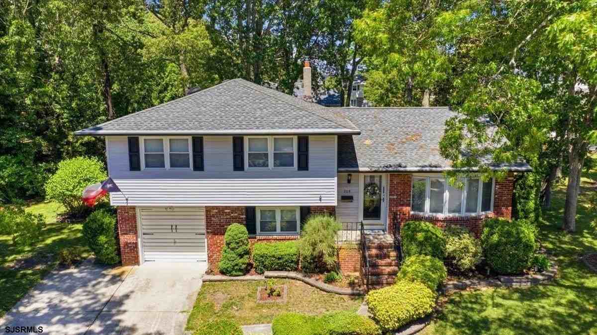 205 Euclid Ave