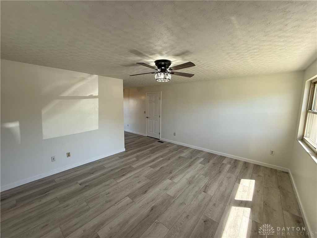 7619 Bassett Dr - Photo 7 of 17
